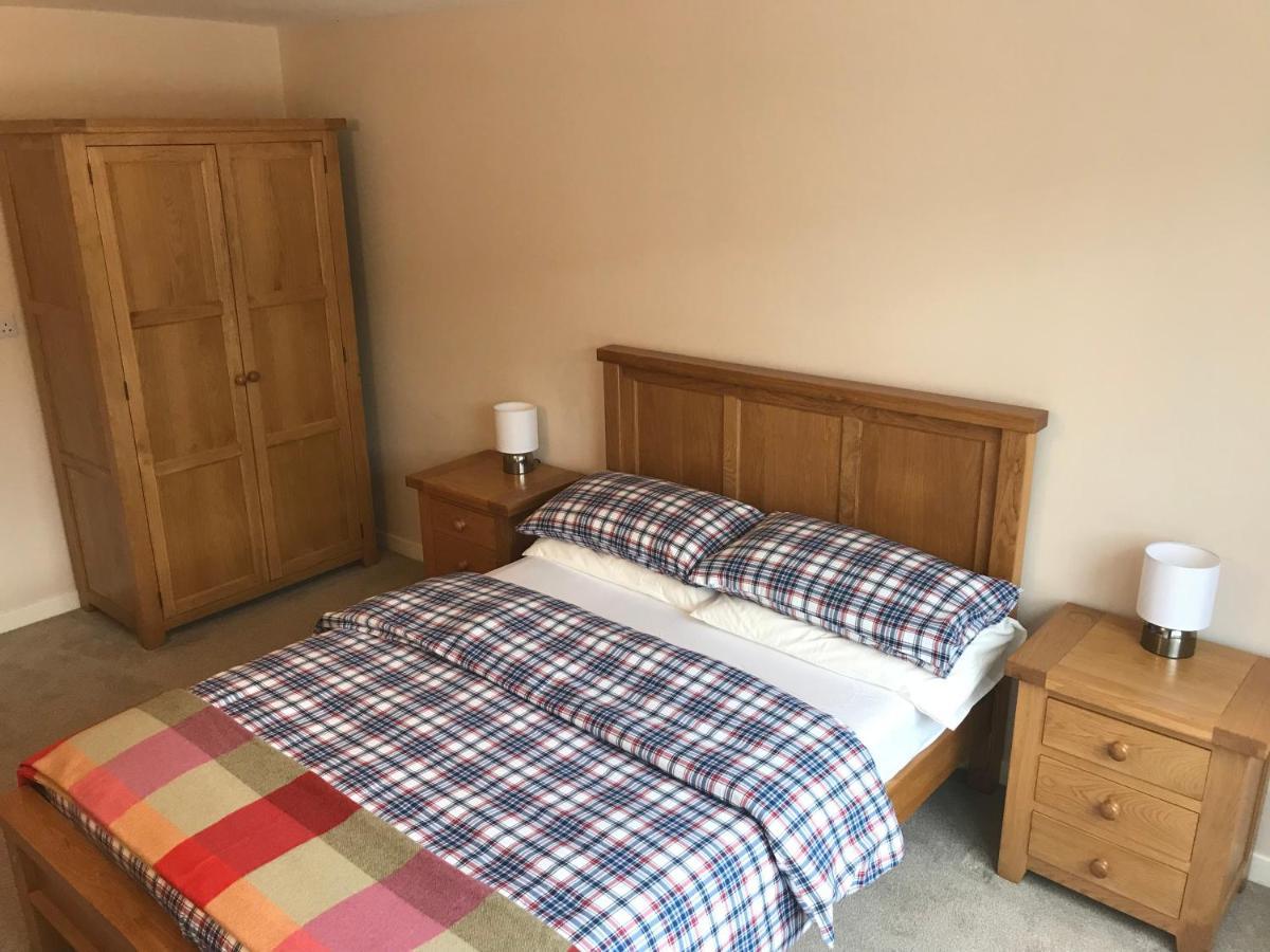Borrodale, One Bedroom Apartment With Balcony And Loch View. Fort William Exterior photo
